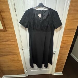 Black Lace Bodice Long-Sleeve Dress